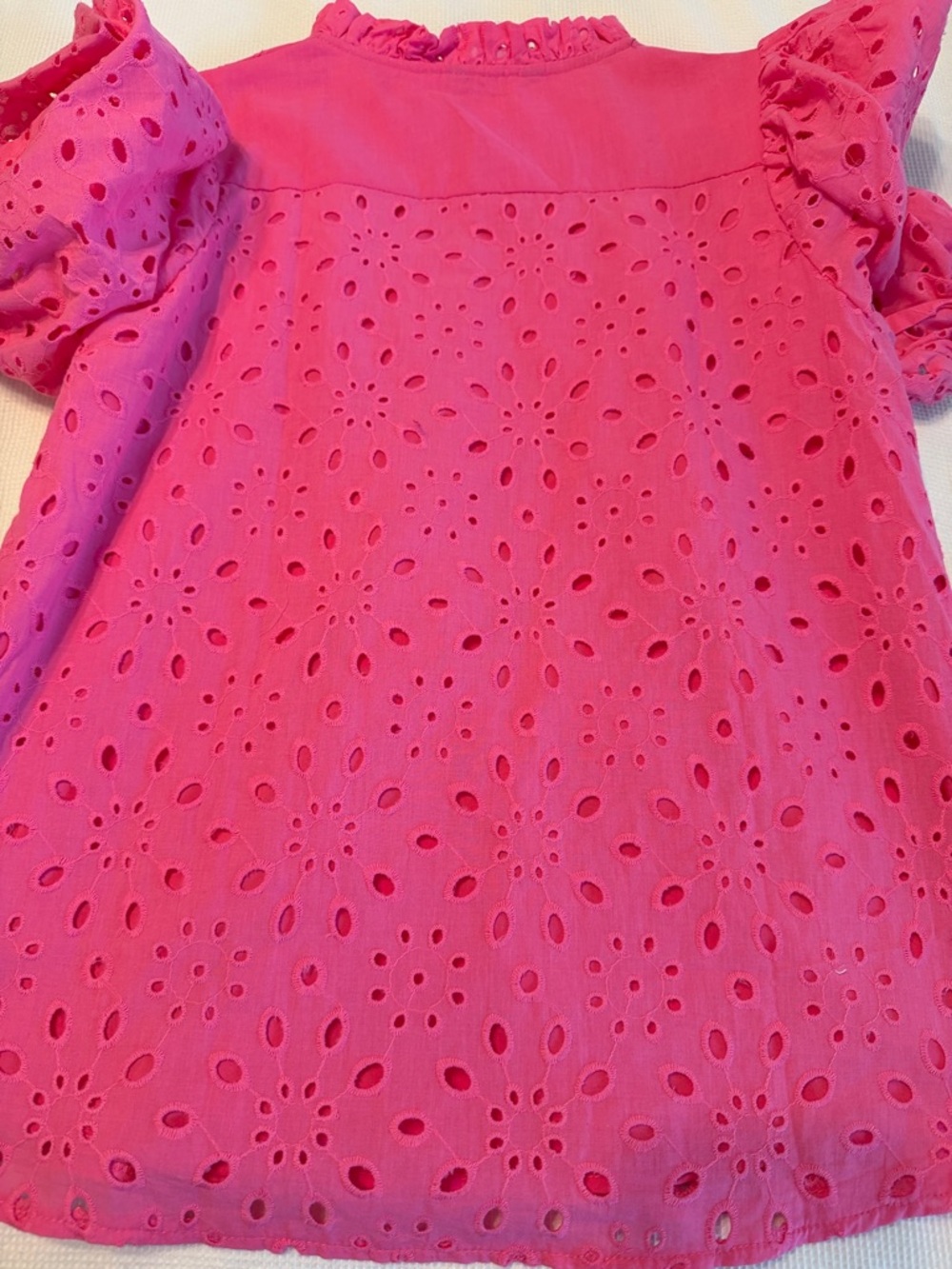 Pretty Garden Bright Pink Eyelet Puff-Sleeve Women’s Top Size Small NWT - Picture 11 of 13